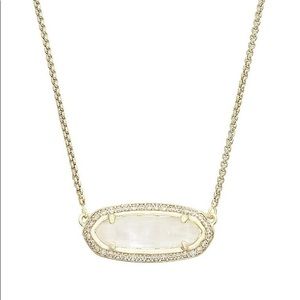 Kendra Scott—Annika Pendant in Ivory Pearl